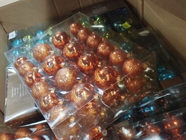 🎄✨ CHRISTMAS ITEMS FULL TRUCKS ✨🎄