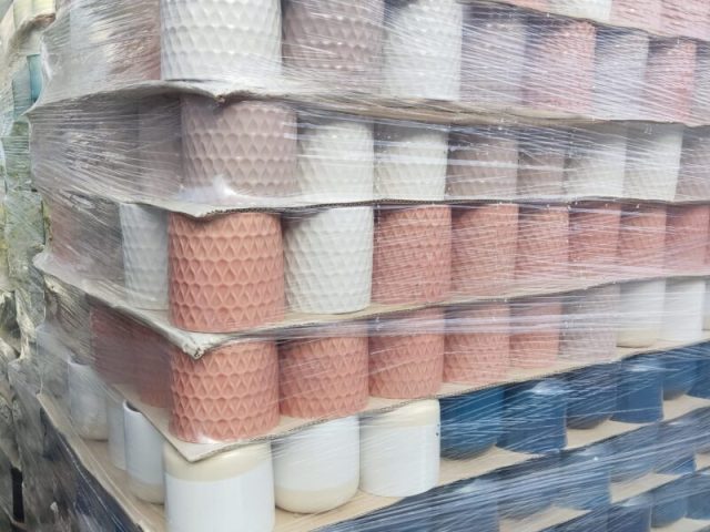 Ceramic Flower Vases Full Truck Load (33 pallets)
