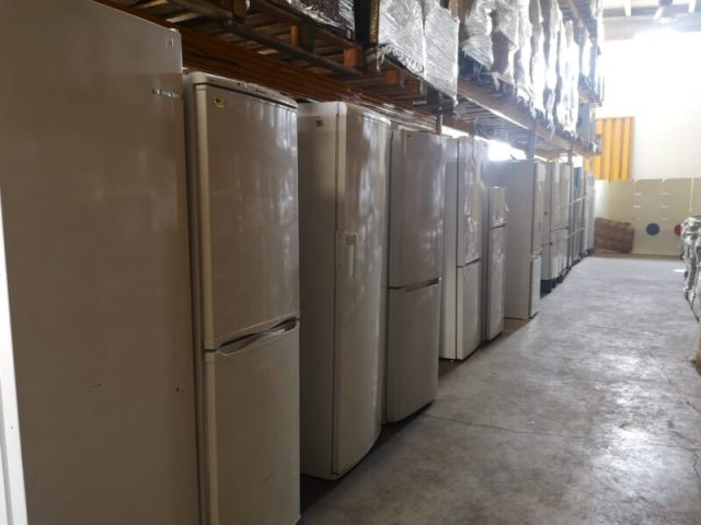 Stocklot of UNTESTED Fridges/ Refrigerators/ SBS (63 pcs)